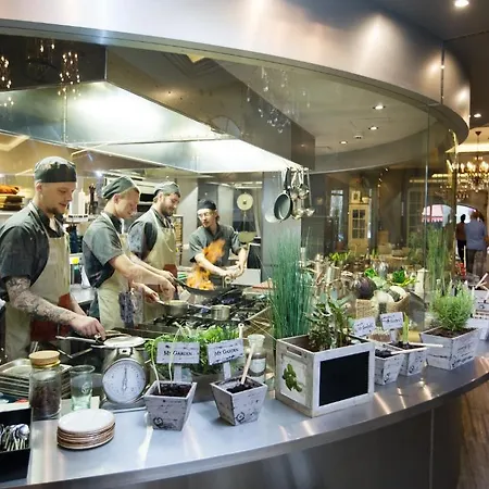 Rixwell Viru Square 3* 탈린