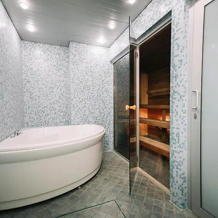 Rixwell Viru Square 3*