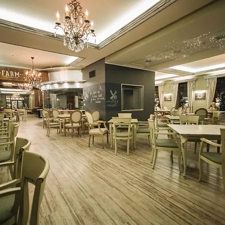 Rixwell Viru Square 3* タリン