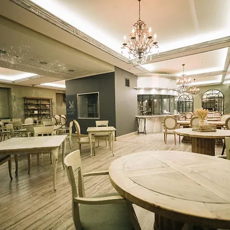Rixwell Viru Square ホテル