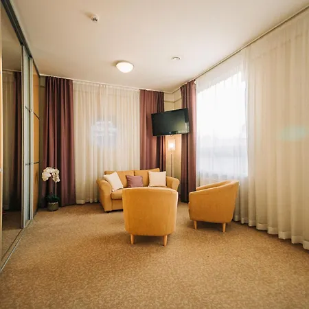 Rixwell Viru Square 3* 塔林