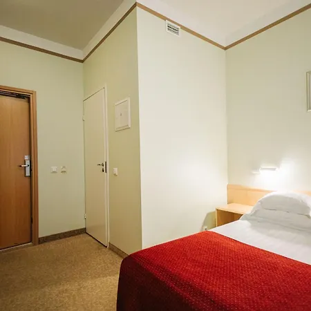 Rixwell Viru Square 3*
