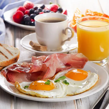 Rixwell Viru Square 3*