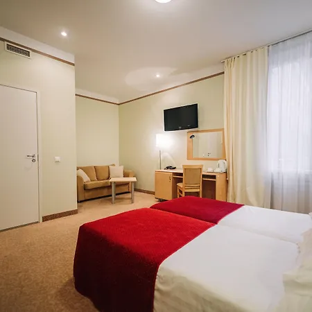 Rixwell Viru Square Otel