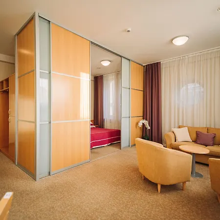 Rixwell Viru Square 酒店 塔林