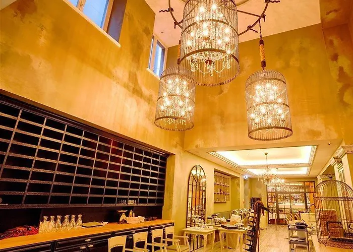 Rixwell Viru Square מלון 3*