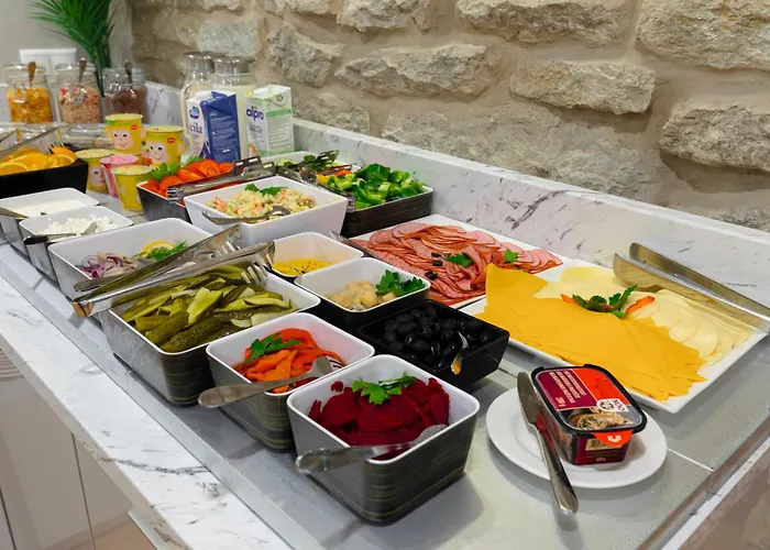 Rixwell Viru Square Hotell 3*