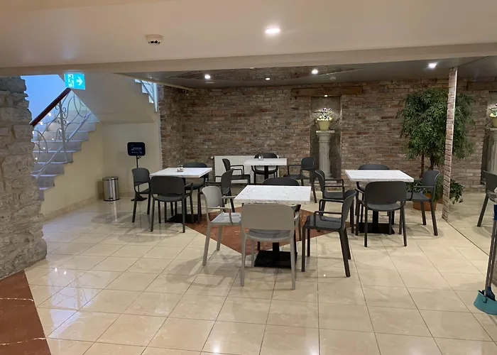 Hotel Rixwell Viru Square 3*